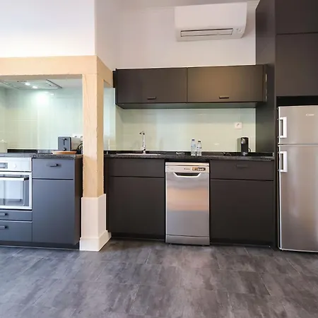 Luxury Olipi Лиссабон