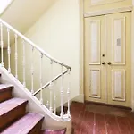 Luxury Olipi Apartment